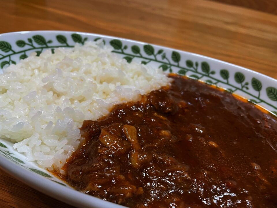 まろやかでコクのある上品な味わいの成城石井のビーフハヤシです