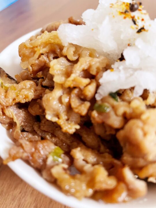 焼肉のたれの甘口タイプみたいで美味しいです。
